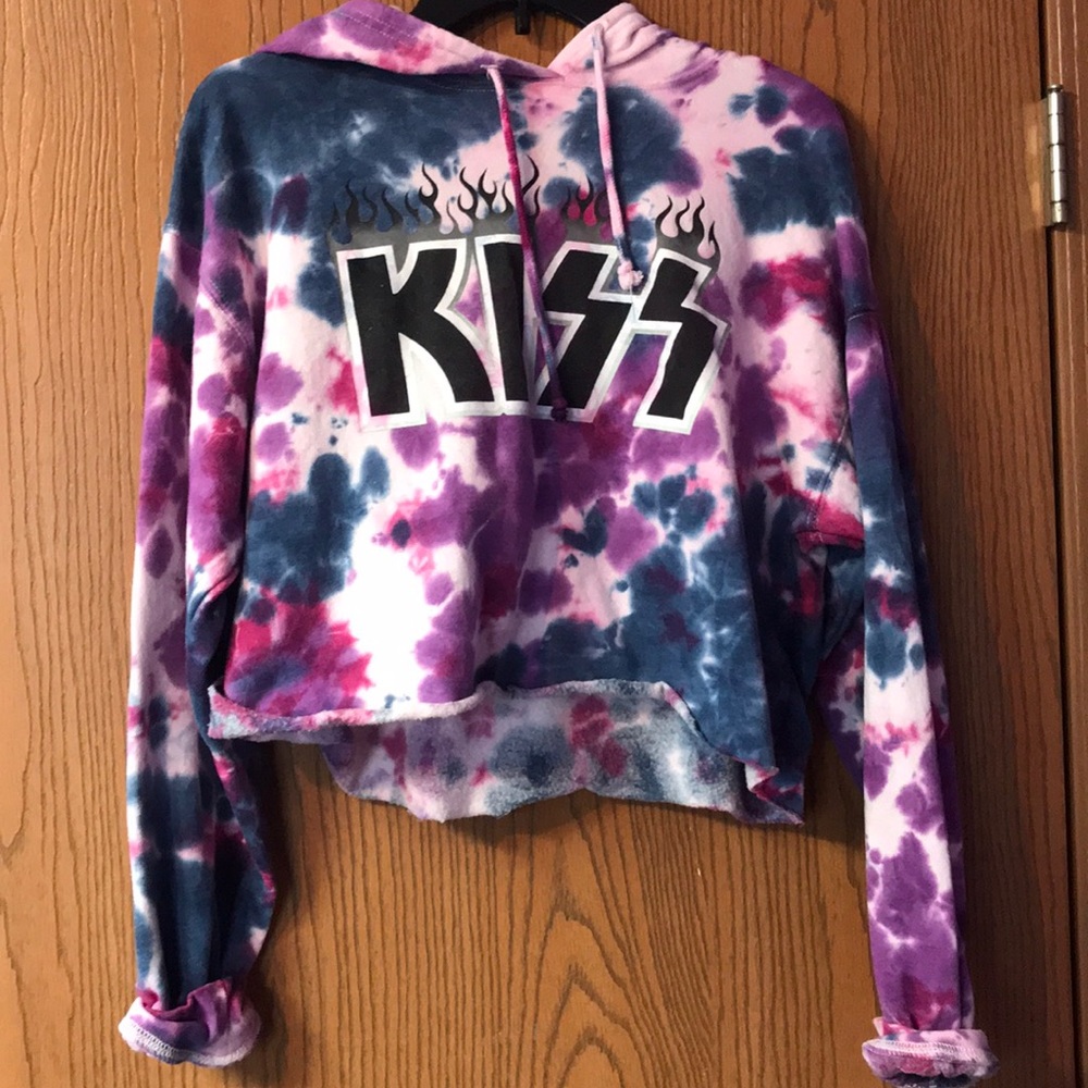 Kiss multi-colored cropped hoodie size M